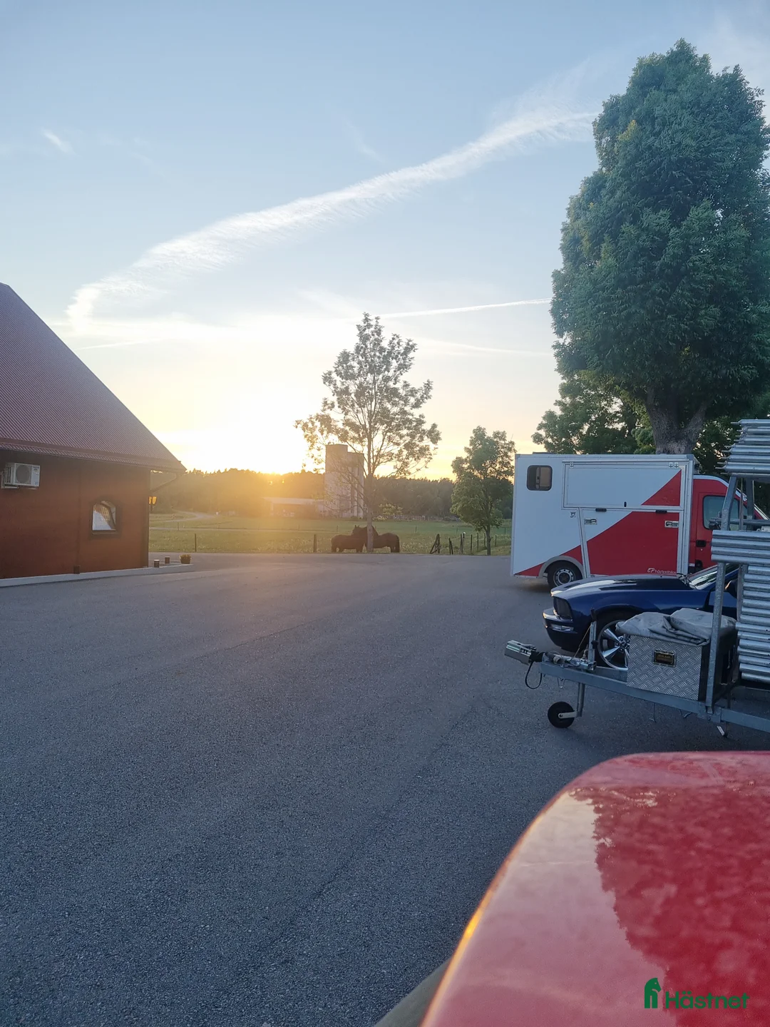  hästgårdar till salu: Boende sökes i Bro - Annons 1