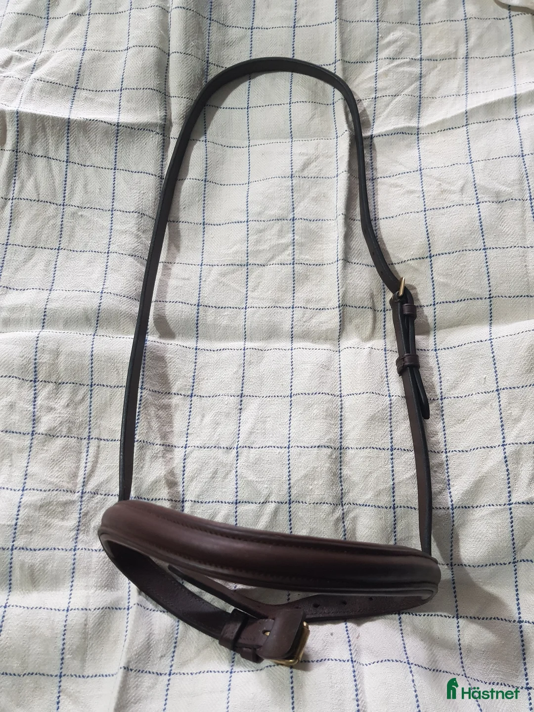 Träns hästutrustning till salu: Brun nosgrimma cob/full i Timrå - Annons 1