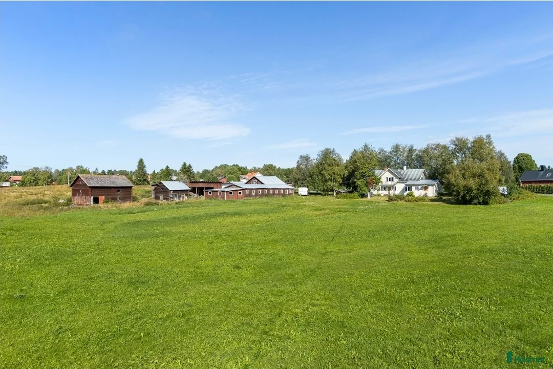  hästgårdar till salu: Renoveringsobjekt med lantligt läge i Krokom - Annons 2