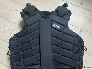 Säkerhetsvästar ryttarutrustning till salu: Superfin säkerhetsväst! i Stockholm - Annons 9