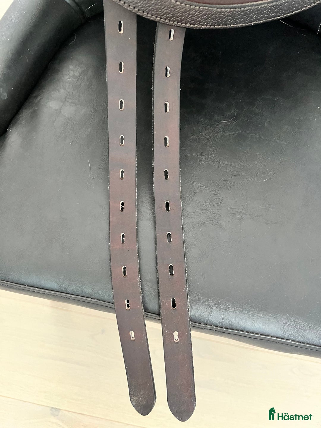 Sadlar hästutrustning till salu: Equipe Olympia - nyskick i Norrtälje - Annons 3