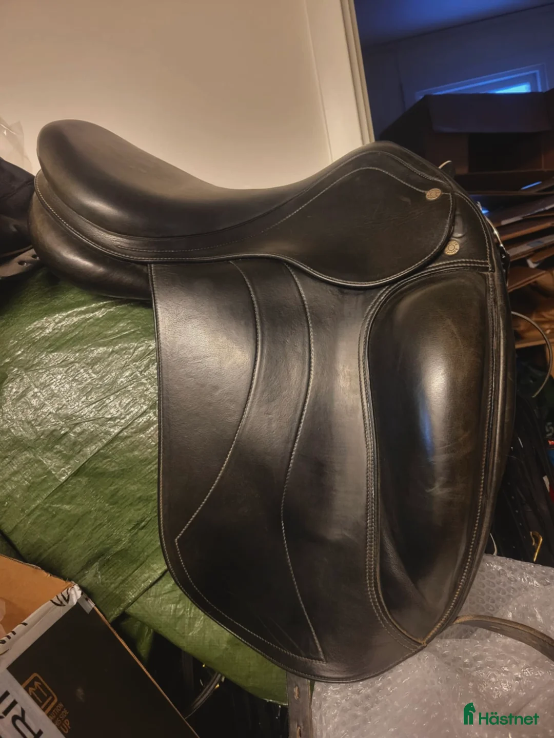 Sadlar hästutrustning till salu: Fin Emporio iceland  i Sala - Annons 1