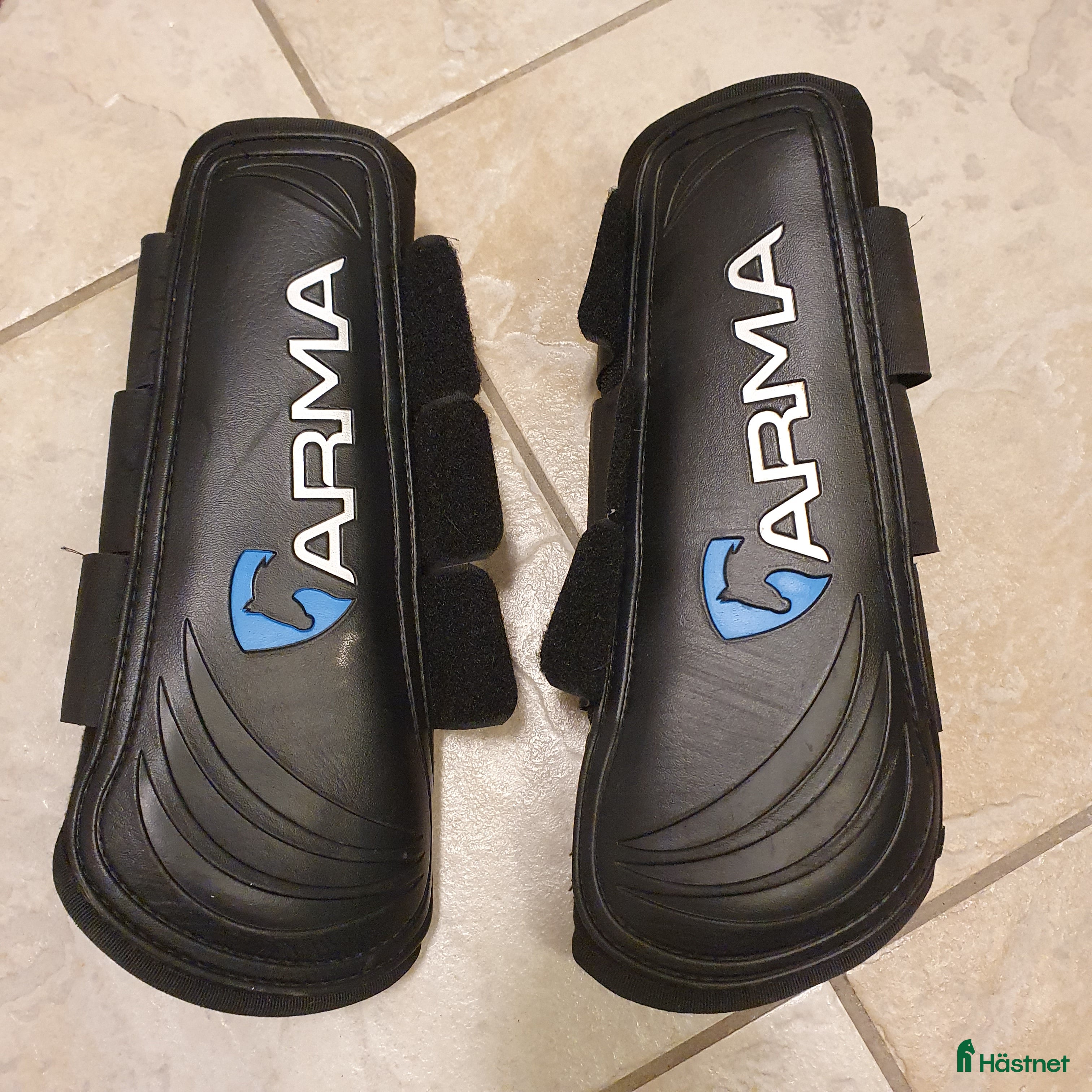 Benskydd hästutrustning till salu: Arma Anatomic strykkappor FULL i Tranås - Annons 4