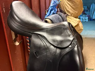 Sadlar hästutrustning Fin equipe expression i Katrineholm - Annons 9