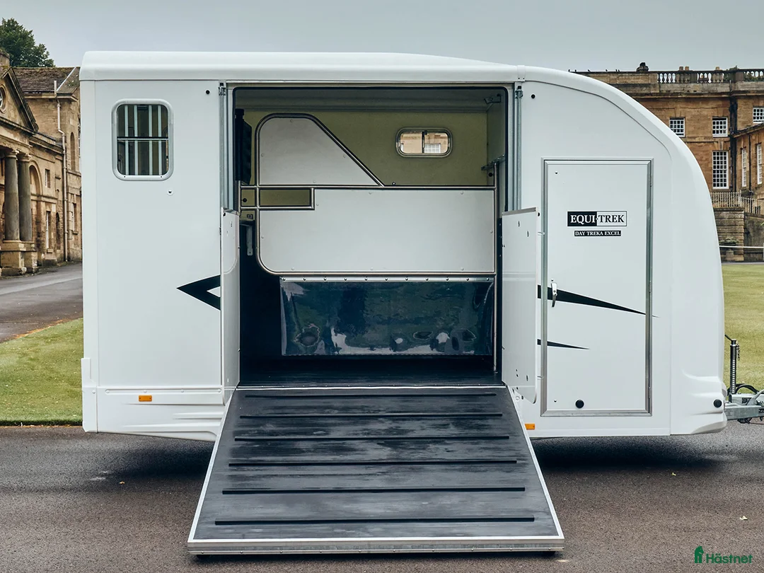 Hästtransporter  fordon & transport till salu: Equitrek Daytreka - Annons 4