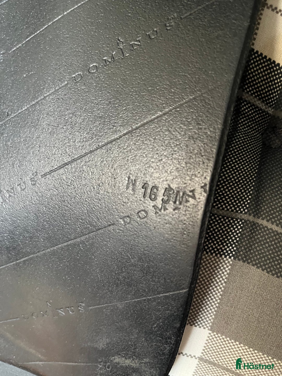 Sadlar hästutrustning till salu: Dominus dressyrsadel 16,5 vid i Grödinge - Annons 4