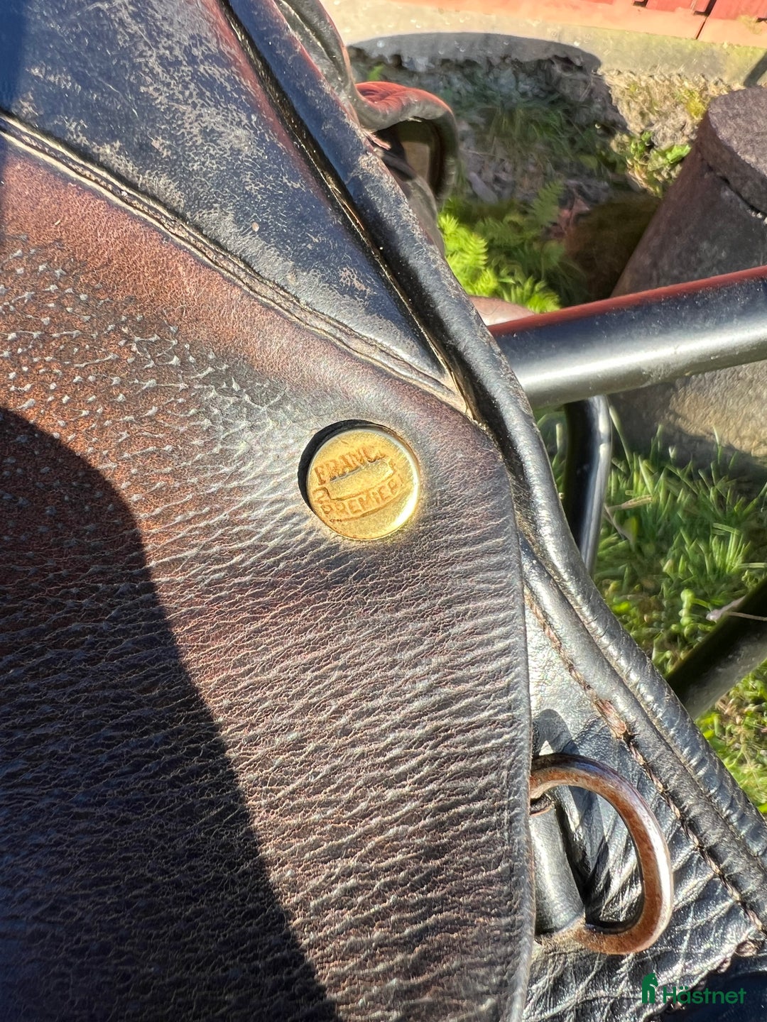 Sadlar hästutrustning till salu: Liten fin sadel i läder 14” i Göteborg - Annons 9