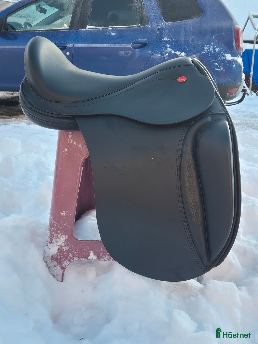 Sadlar hästutrustning till salu: Strada dressyrsadel i Upplands Väsby - Annons 1