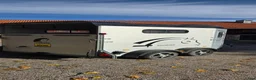 Hästtransporter  fordon & transport till salu: Hästtransport med frontutlastning och sadelkammare i Skärplinge - Annons 2