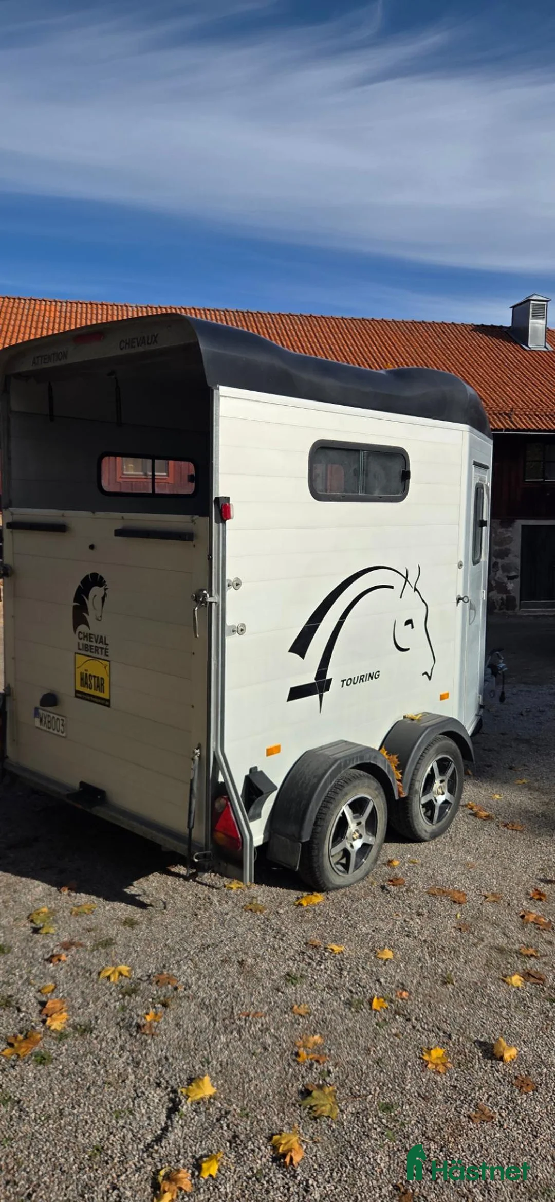 Hästtransporter  fordon & transport till salu: Hästtransport med frontutlastning och sadelkammare i Skärplinge - Annons 2