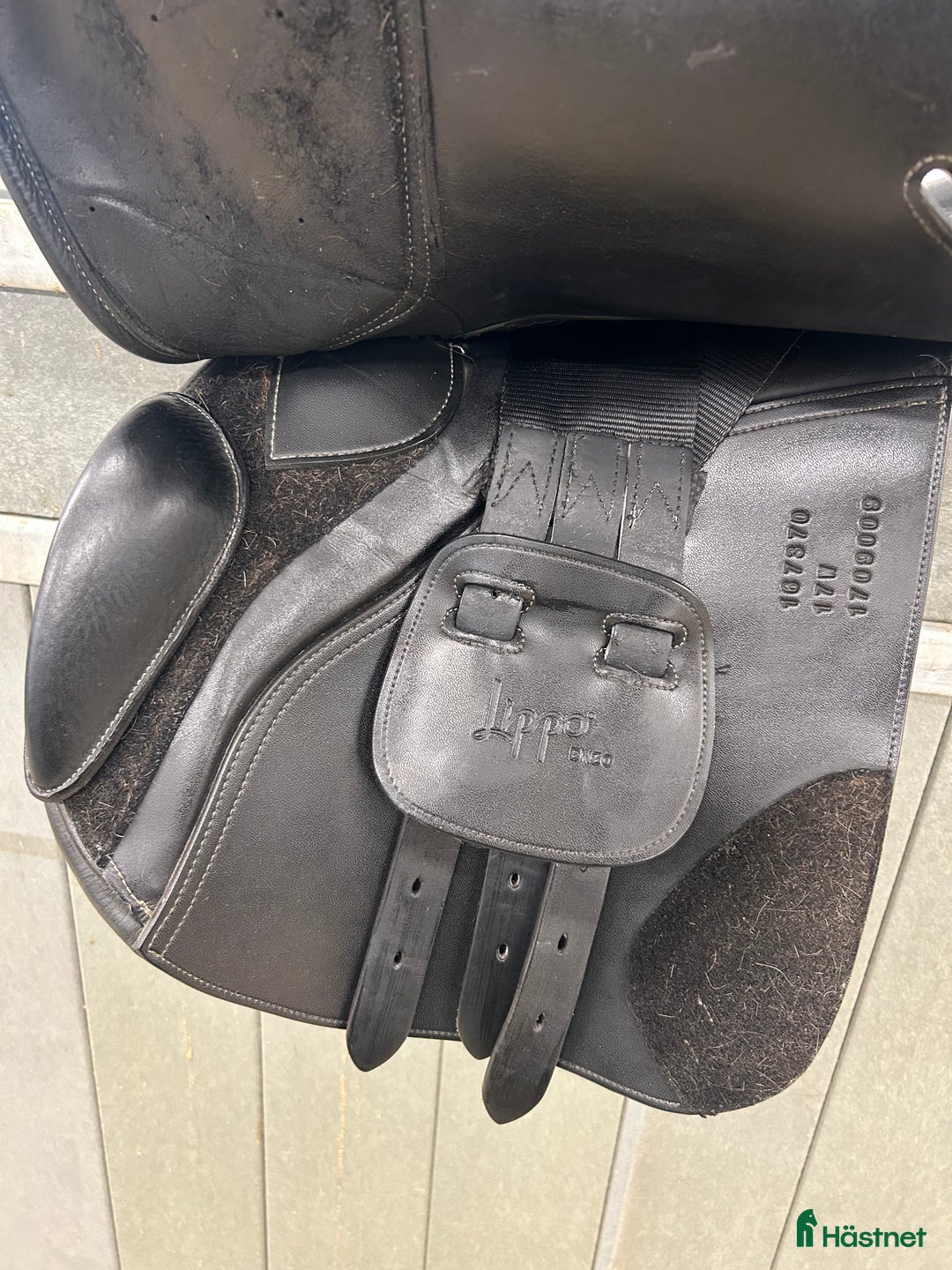 Sadlar hästutrustning till salu: Jätteskön sadel som passar många ryggar i Annelöv - Annons 6