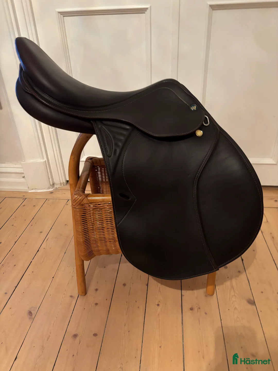 Sadlar hästutrustning till salu: Prestige Versailles New D i Trollhättan - Annons 1