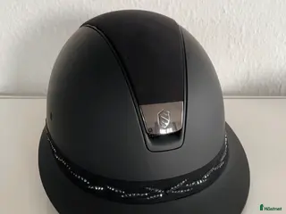 Hjälmar ryttarutrustning till salu: Miss Shield Shadowmatt 52-56 - Annons 1