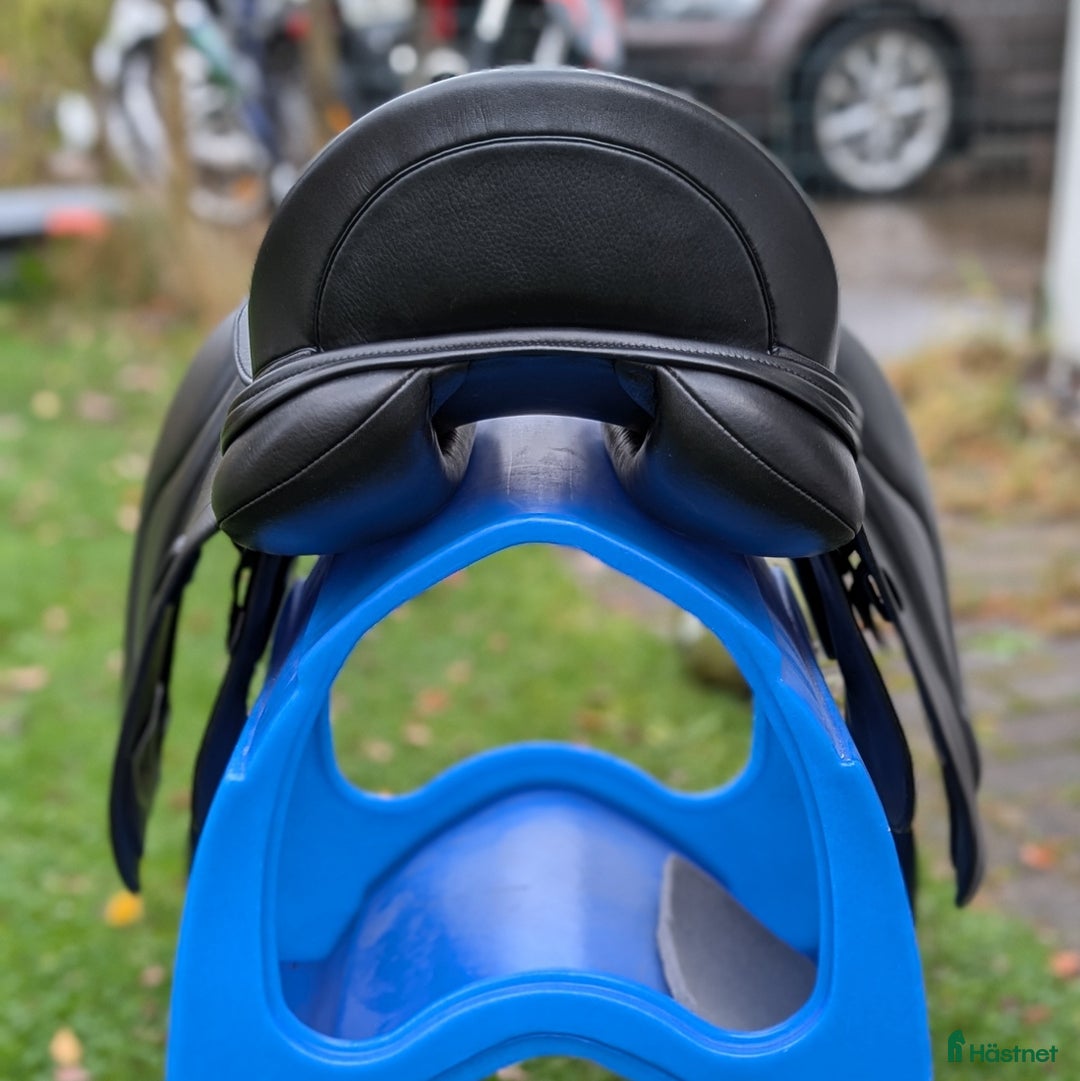 Sadlar hästutrustning till salu: Schleese Rokeno i Överlida - Annons 4