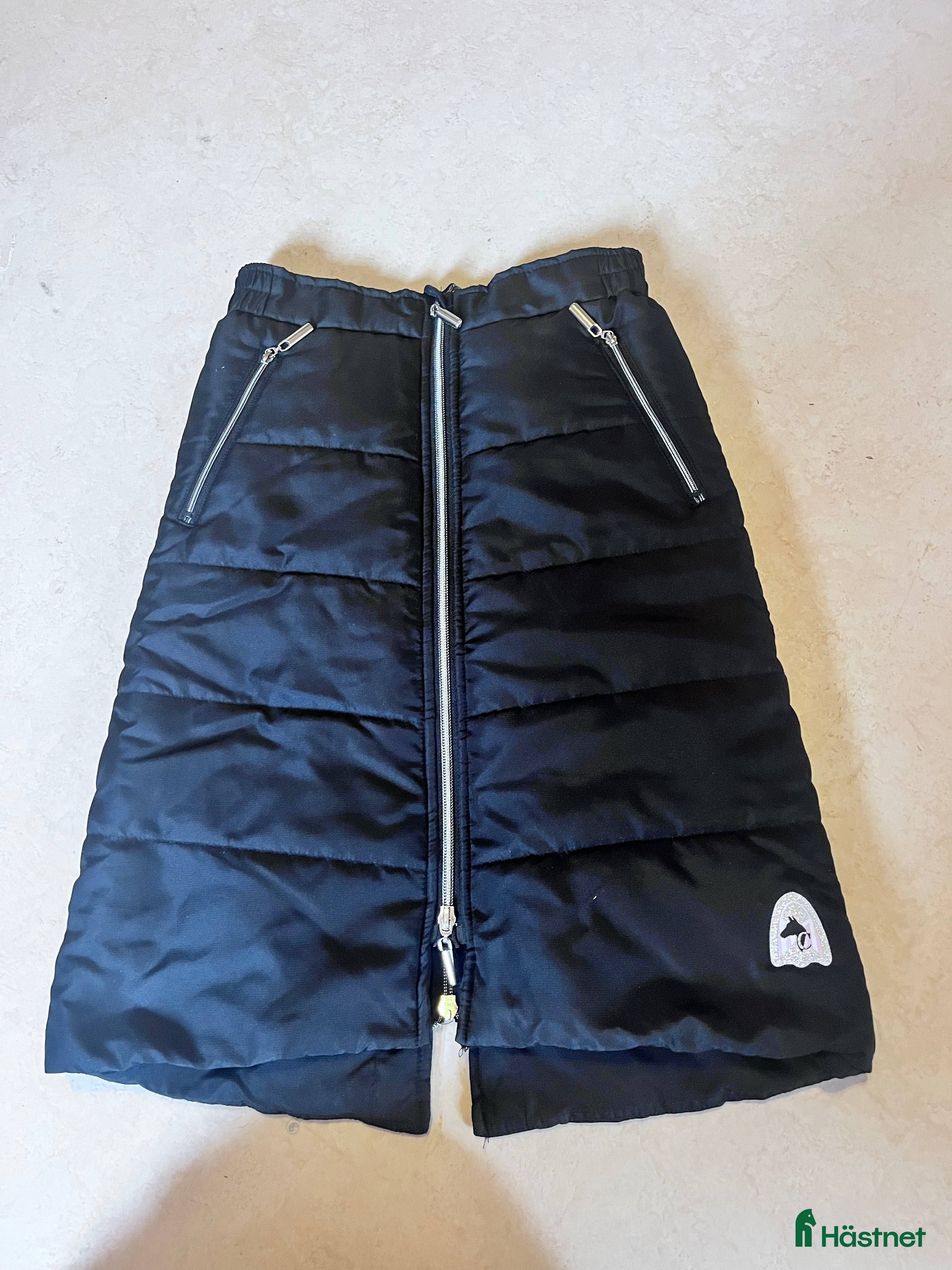 Övrigt Ridkläder ryttarutrustning till salu: Ridkjol för vinter, storlek 140, junior i Nygård - Annons 3