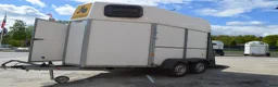 Hästtransporter  fordon & transport till salu: Värmlandsvagnen Gaupen 2020 Totalvikt 1800kg - Annons 3