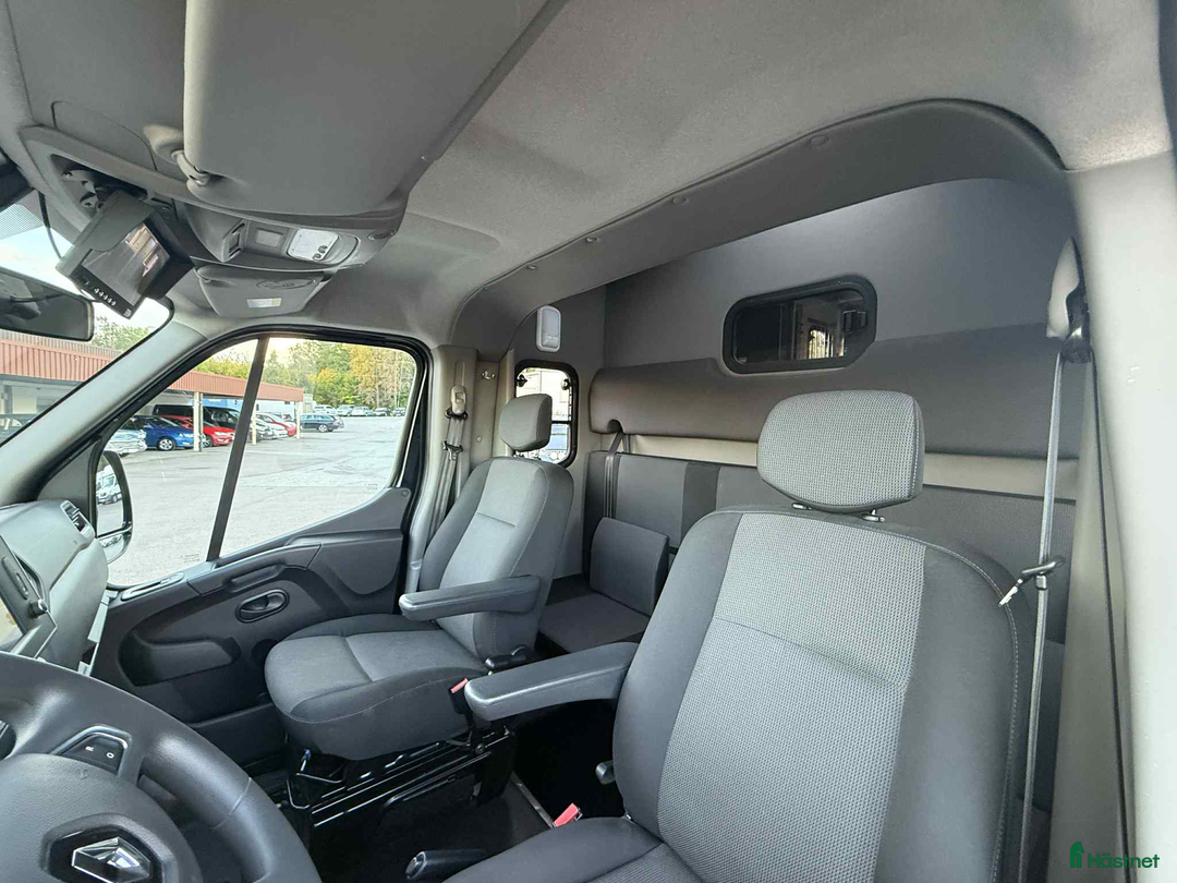 Hästlastbilar  fordon & transport till salu: PRENTKI/HORSEPARTNER 5 SITS STUTERI  i Köping - Annons 12