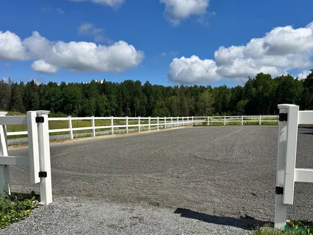 stallplats finnes: Stallplats Norra Sorunda - Annons 5