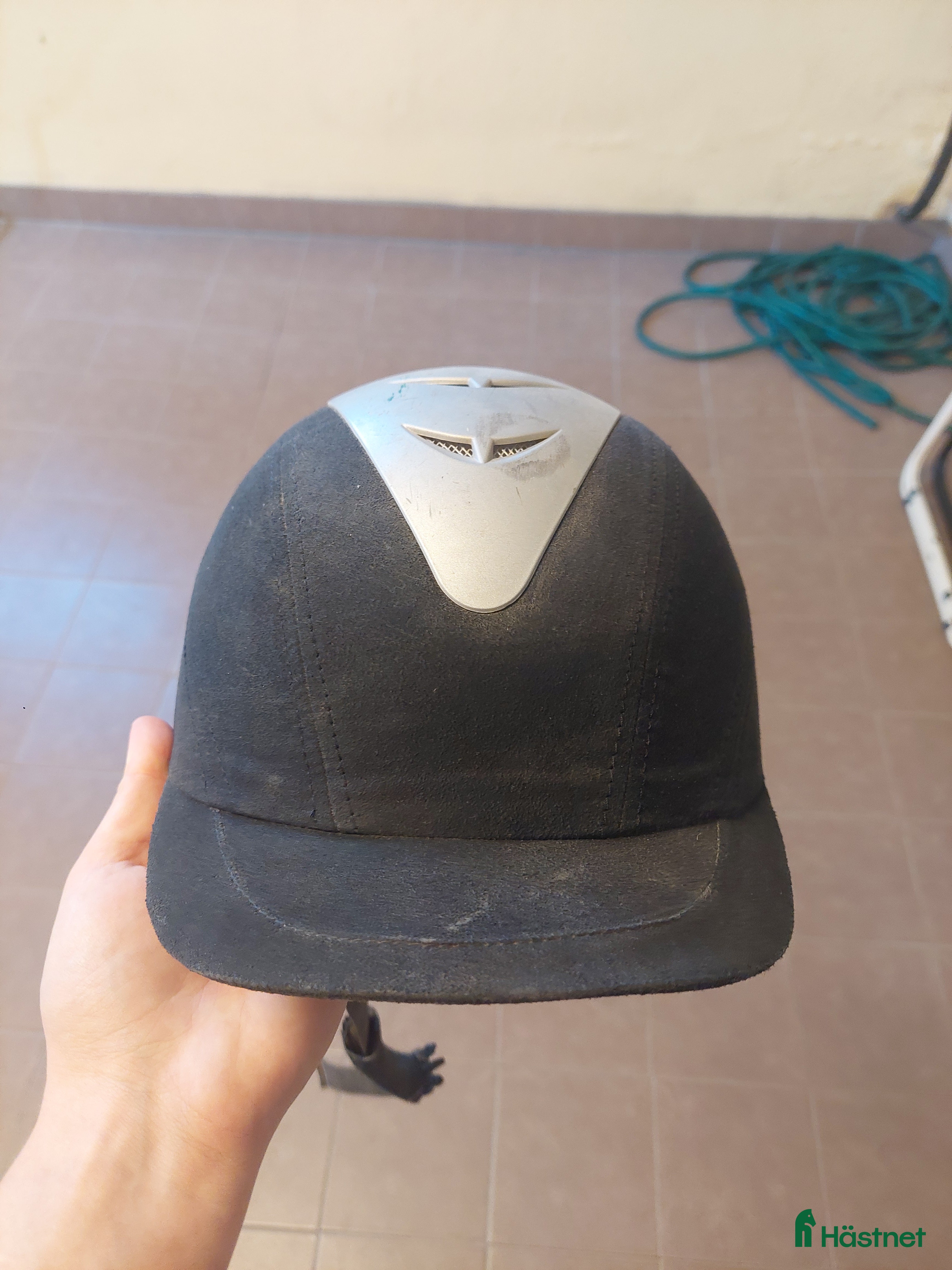 Hjälmar ryttarutrustning till salu: Ridhjälm - Annons 3