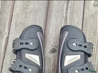 Benskydd hästutrustning Veredus storlek S i Höör - Annons 24