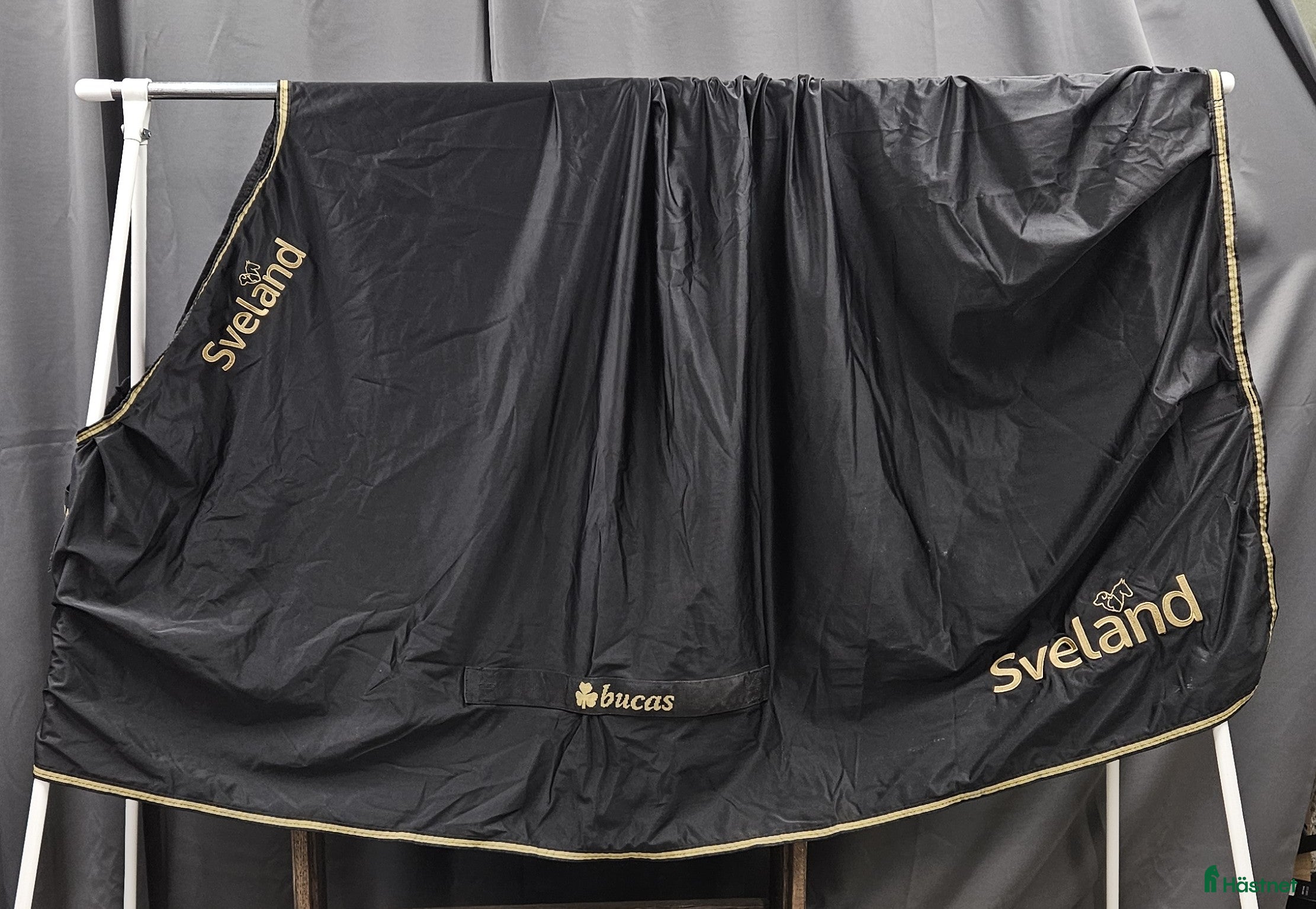 Täcken hästutrustning till salu: Svettäcke, 145 cm, Bucas i Gällivare - Annons 19