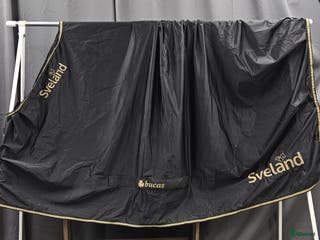 Täcken hästutrustning till salu: Svettäcke, 145 cm, Bucas i Gällivare - Annons 2
