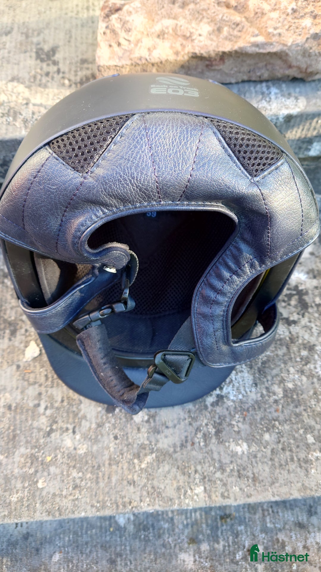 Hjälmar ryttarutrustning till salu: Ridhjälm Back on Track EQ3 i Götene - Annons 5