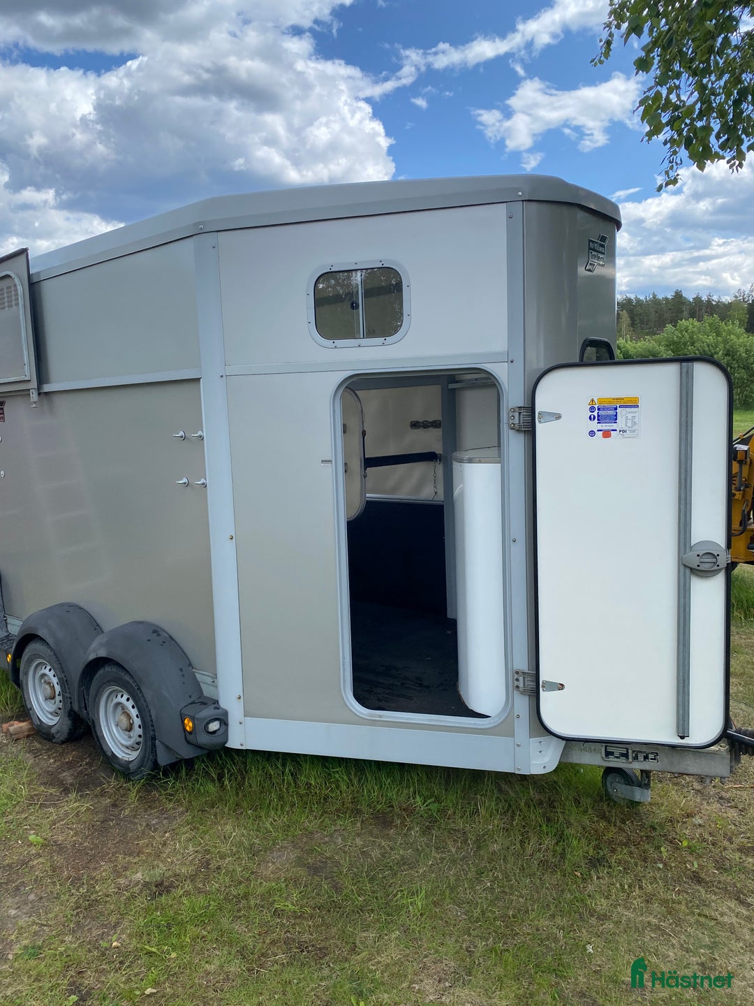 Hästtransporter  fordon & transport till salu: Hästtransport IFOR Williams HB511 i Ljusterö - Annons 3