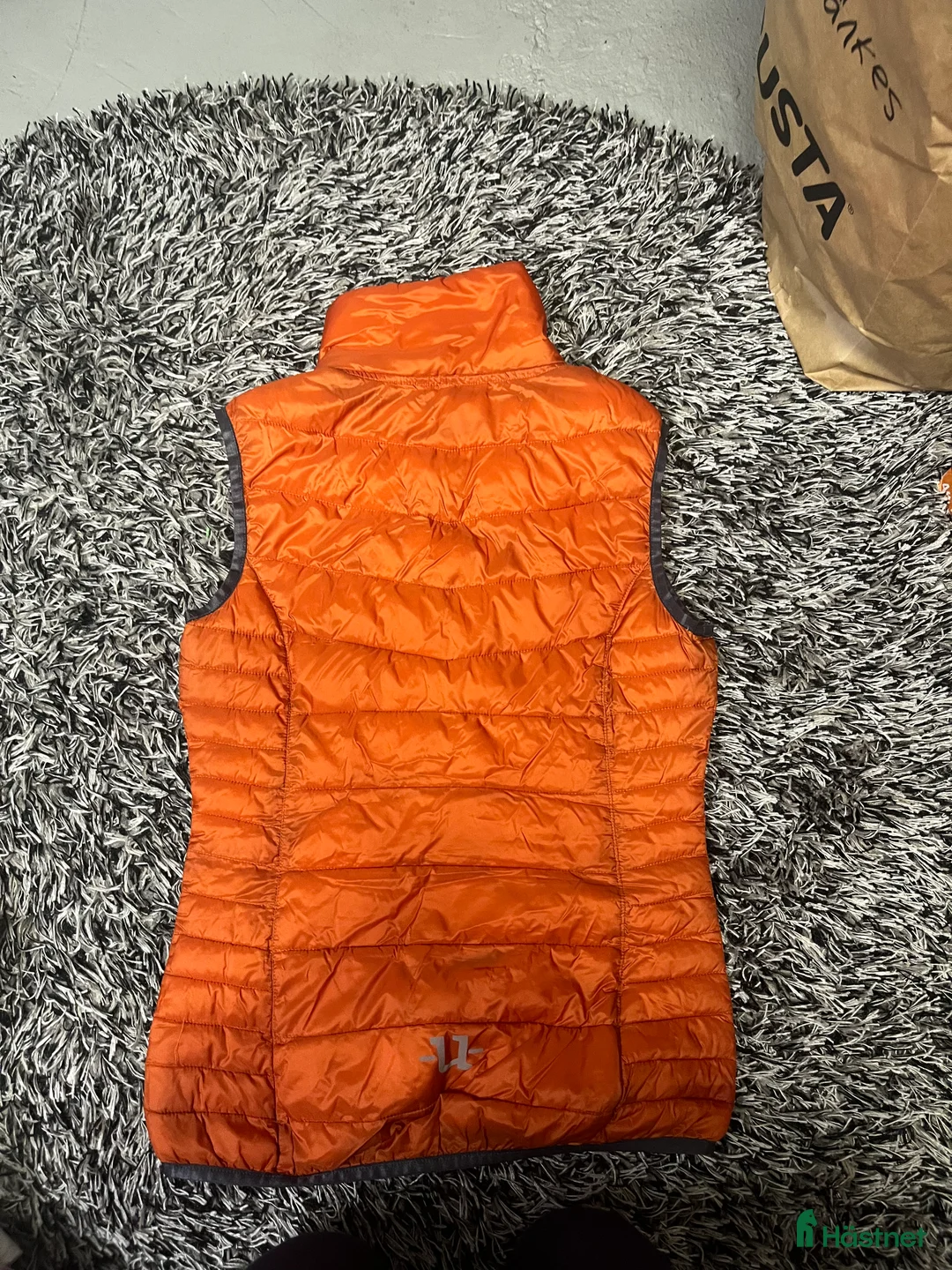 Jackor & Kavajer ryttarutrustning till salu: Fin Uhip väst i Örebro - Annons 2