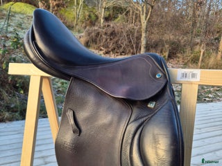 Sadlar hästutrustning till salu: Stübben Portos 17/30 i Kållekärr - Annons 1