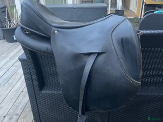 Sadlar hästutrustning till salu: Ghost Torino i Tierp - Annons 1