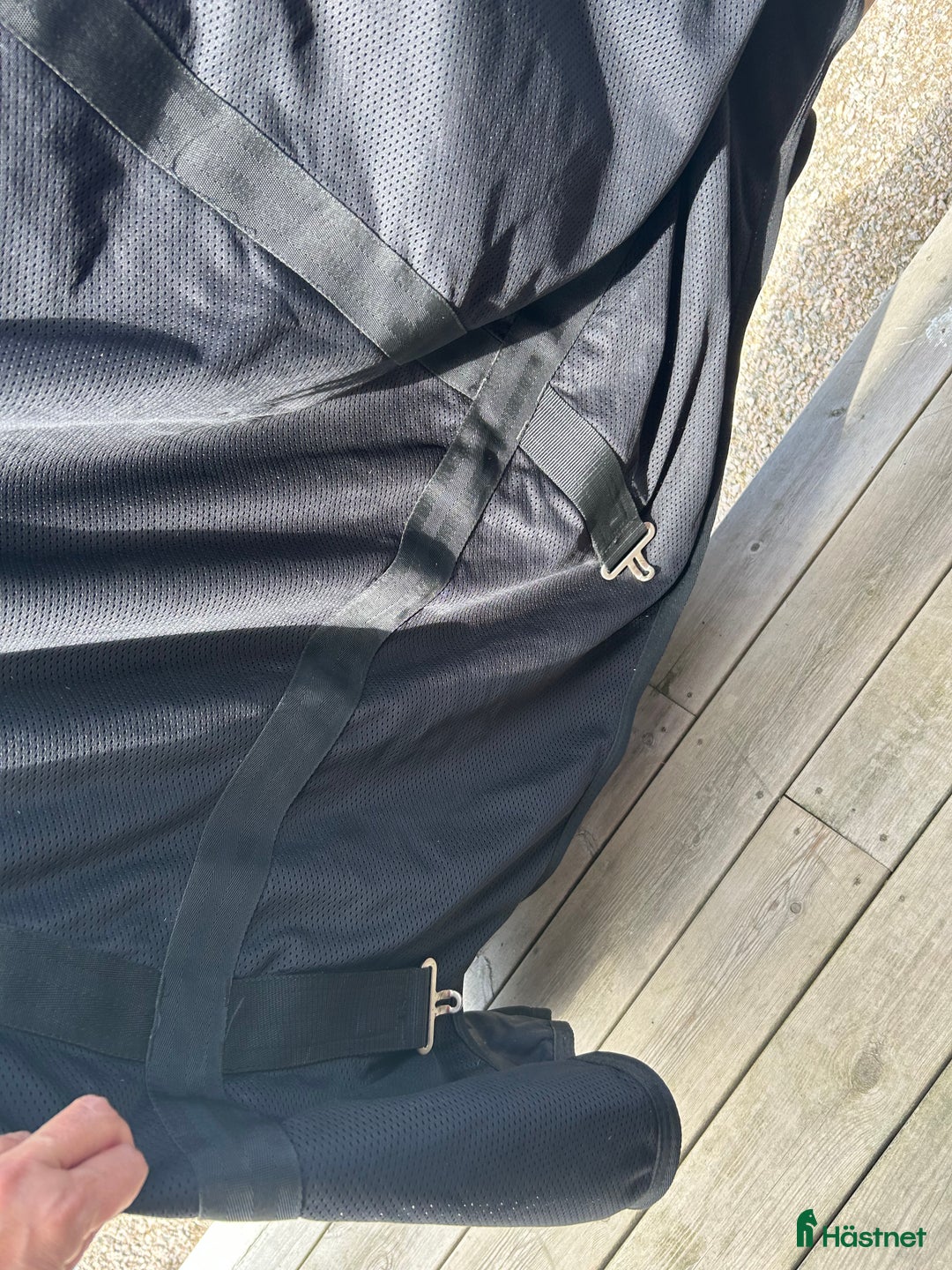 Täcken hästutrustning till salu: Amigo BugRug och Back on Track i Fjärås - Bild 8