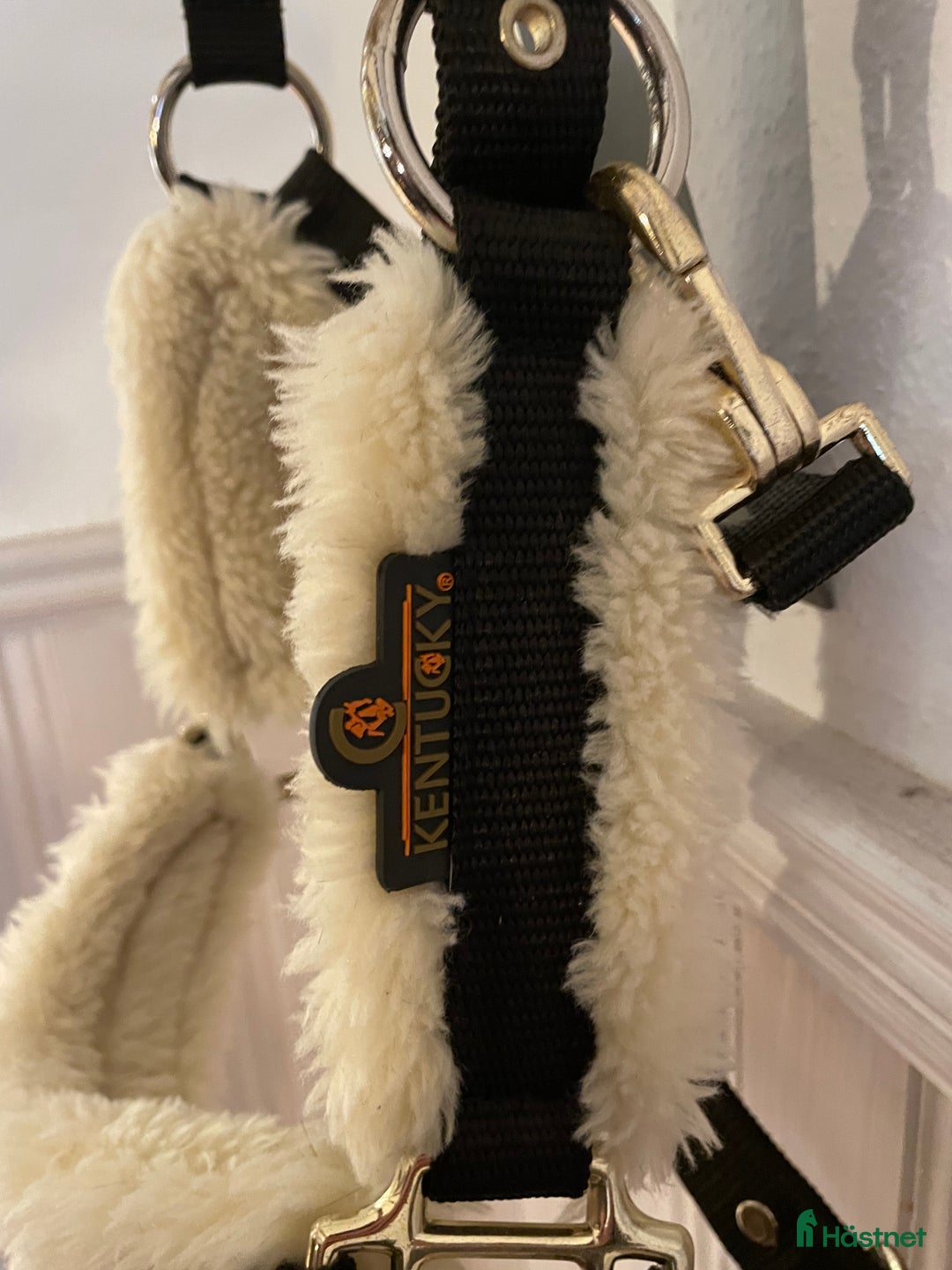 Övrig Hästutrustning hästutrustning till salu: Kentucky grimma med fårskinn  i Asarum - Annons 2