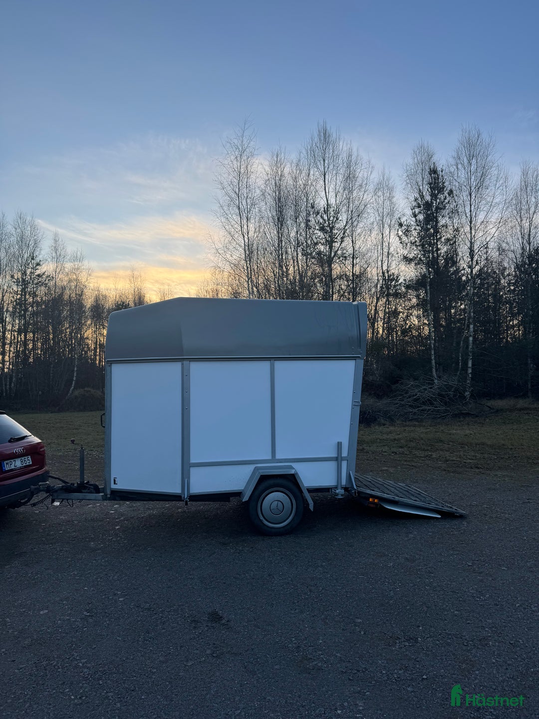 Hästtransporter  fordon & transport till salu: Renoverat tranesläp i Lidköping - Annons 4