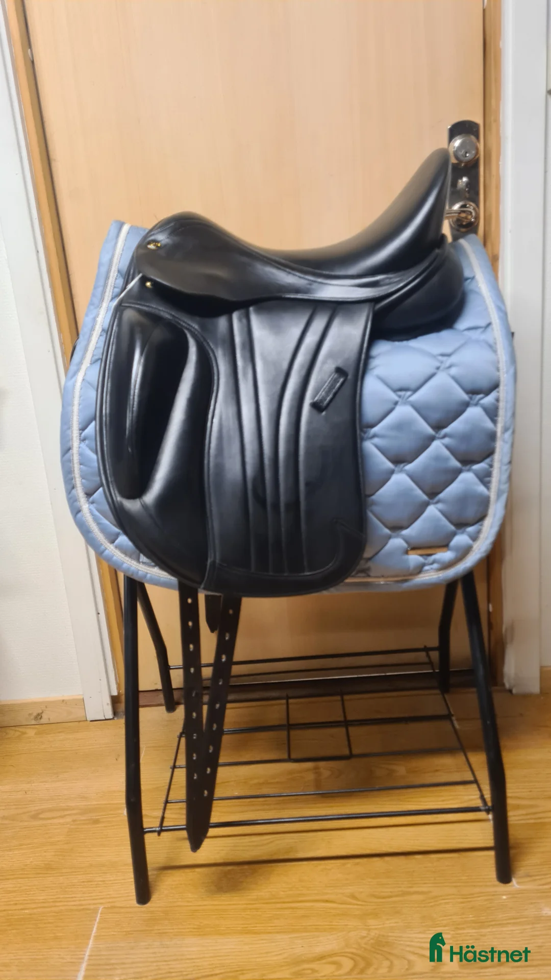 Sadlar hästutrustning till salu: Lippo Aurora i Hamneda - Annons 1