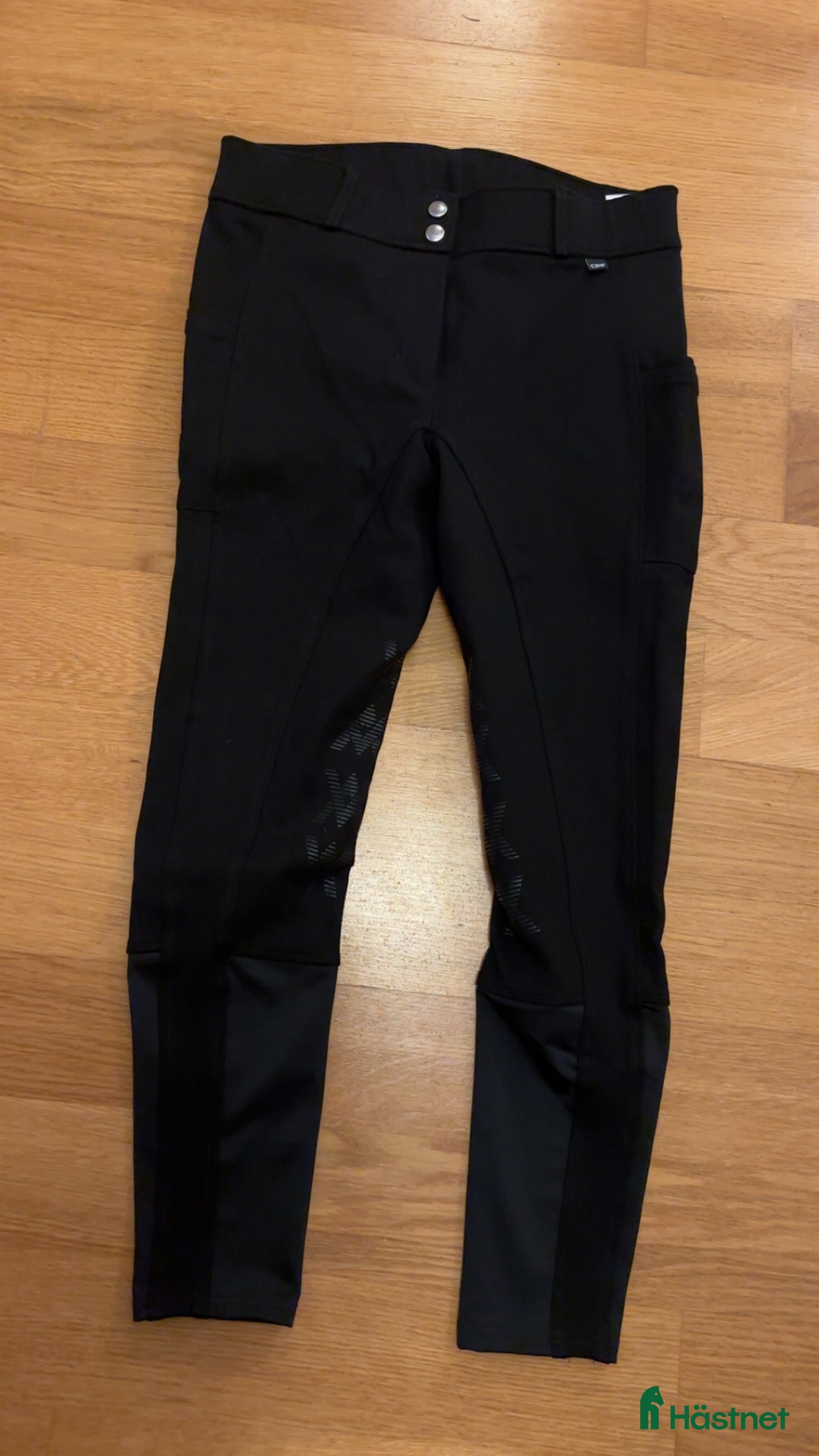 Ridbyxor ryttarutrustning till salu: Svarta ridbyxor  i Bjuv - Annons 3