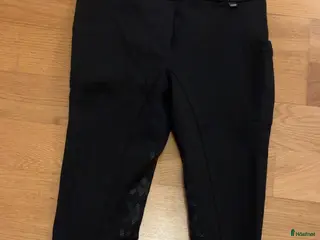 Ridbyxor ryttarutrustning till salu: Svarta ridbyxor i Bjuv - Annons 3