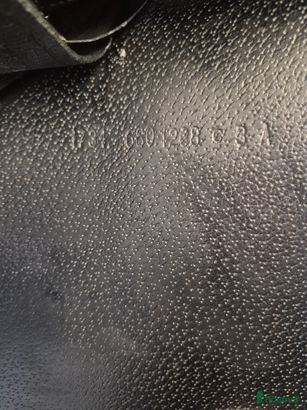 Sadlar hästutrustning till salu: Fin hoppsadel - Annons 3