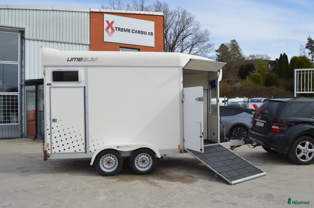 Hästtransporter  fordon & transport till salu: Umesläp B50 Reverse Totalvikt 1800kg - Annons 9