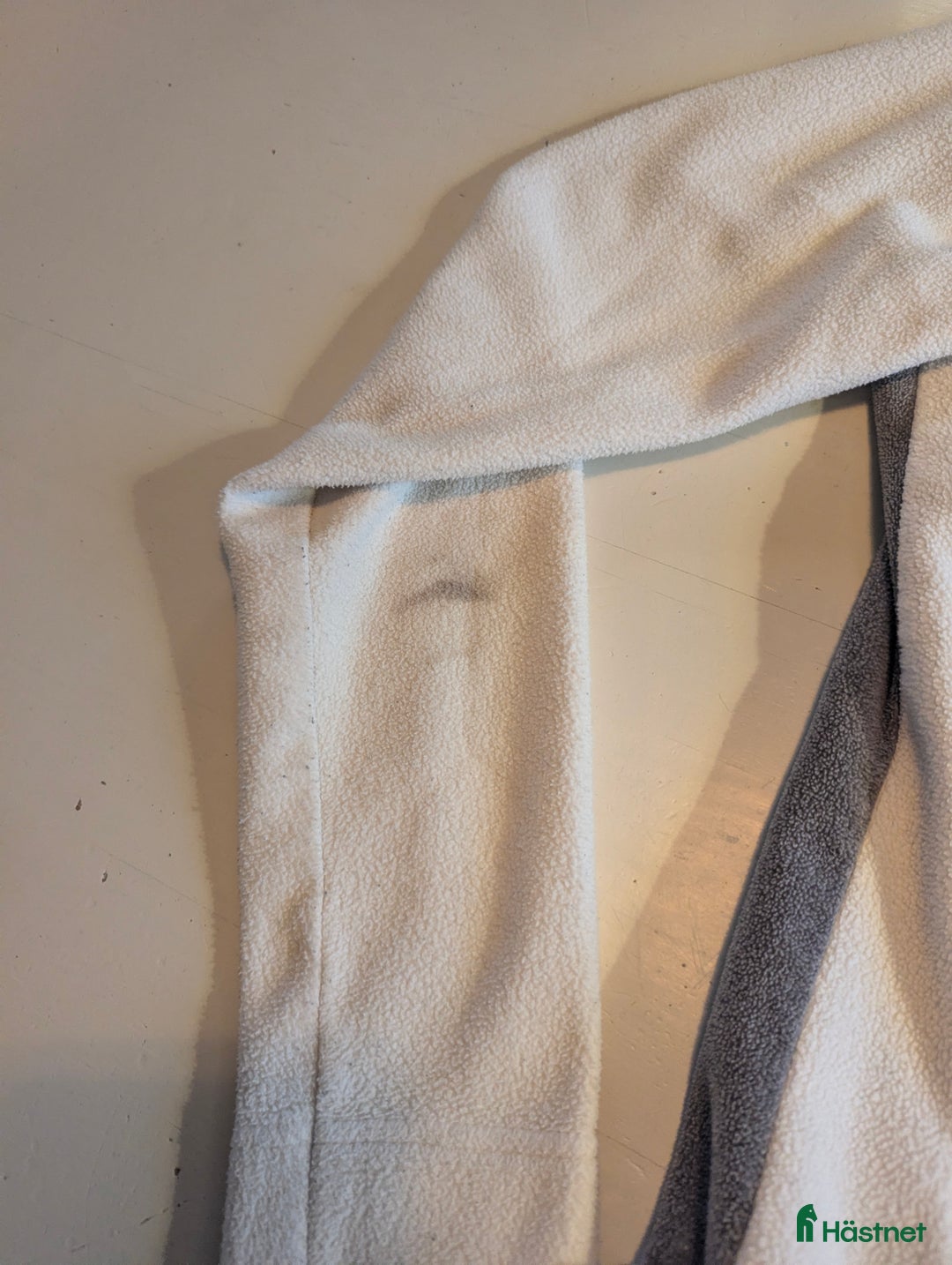 Övrigt Ridkläder ryttarutrustning till salu: Fleecetröja från Crw i Tierp - Annons 2