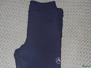 Ridbyxor ryttarutrustning till salu: Ridbyxor VERA från alequi i Nässjö - Annons 1