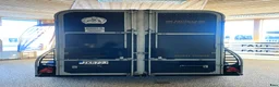 Hästtransporter  fordon & transport till salu: Fautras AidSystem- öppna/stäng bakbommen framifrån - Annons 5