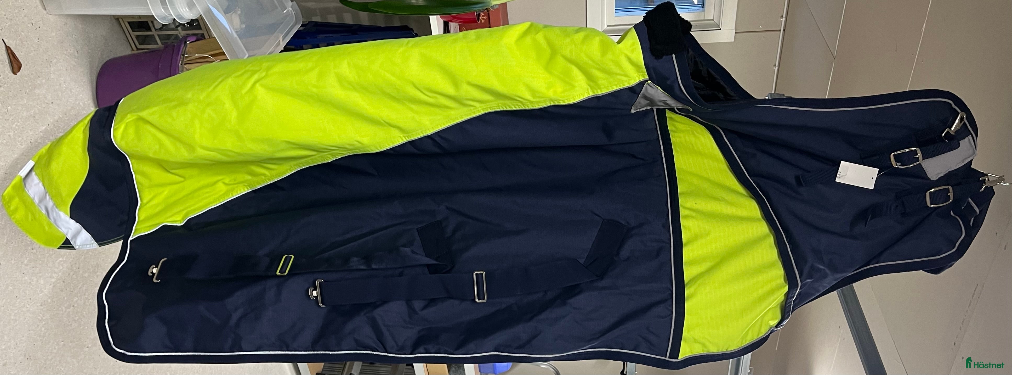 Täcken hästutrustning Oanvänt vintertäcke med reflexer, 300 g, 125 cm - Annons 3