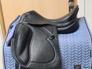 Sadlar hästutrustning till salu: Lippo Azzario Supreme i Hamneda - Annons 2