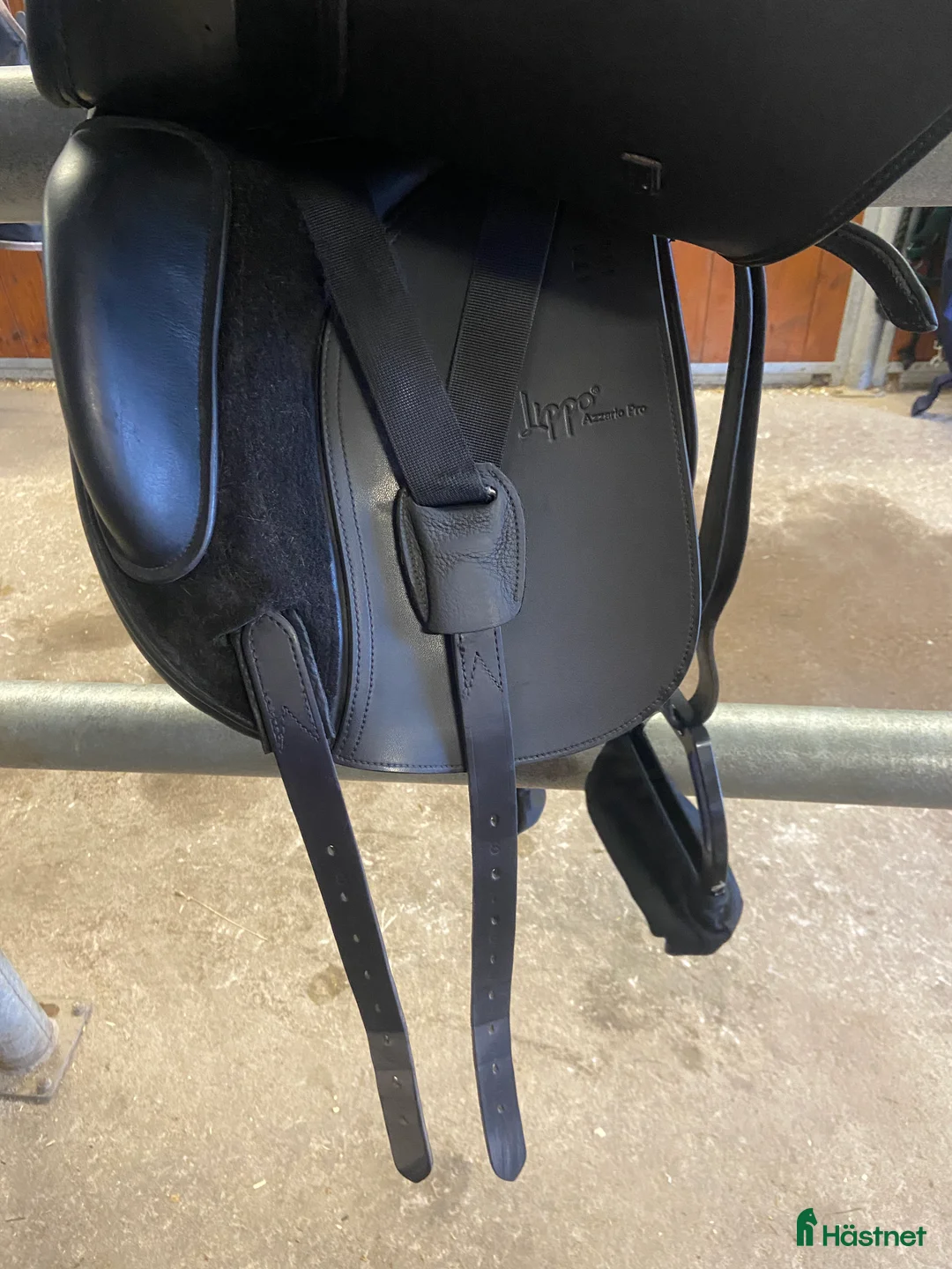 Sadlar hästutrustning till salu: Lippo Azzario Pro i Mariestad - Annons 4