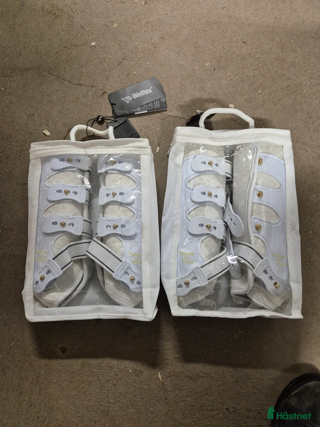 Benskydd hästutrustning till salu: Back On Track Royal benskydd  - Annons 1