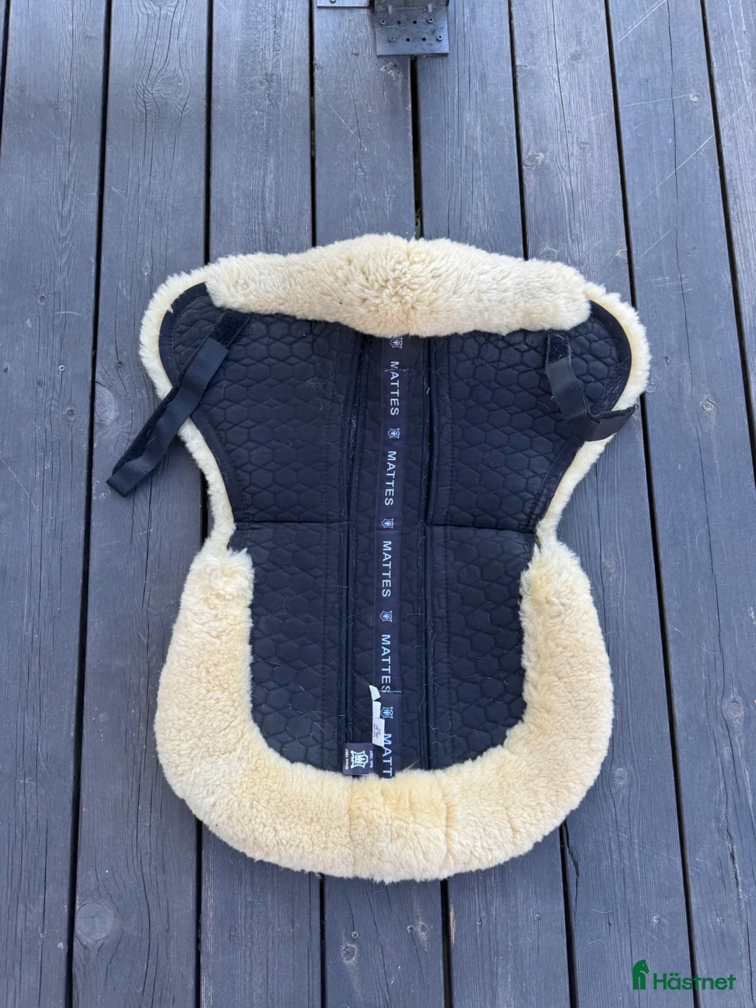 Sadeltillbehör hästutrustning till salu: Fårskinnspaddar - Annons 1