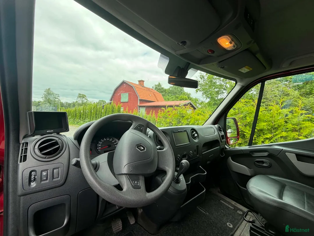 Hästlastbilar  fordon & transport till salu: Theault Stuteri 5 sits Automat  - Annons 10