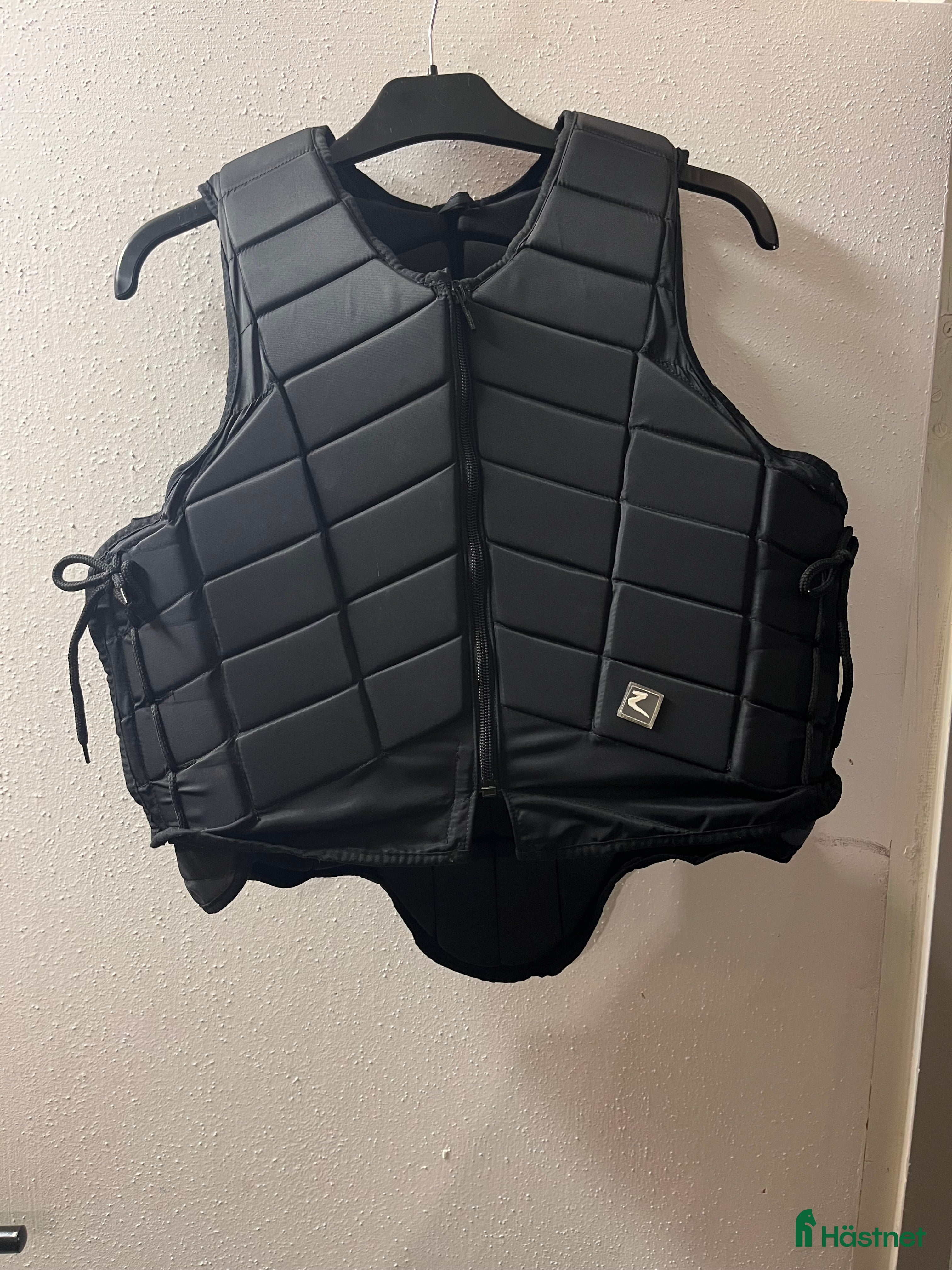 Säkerhetsvästar ryttarutrustning till salu: Säkerhetsväst  i Landskrona - Annons 3