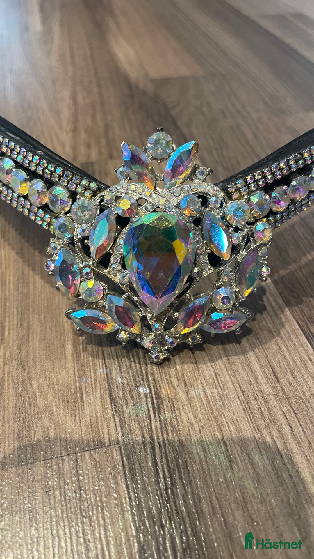 Träns hästutrustning till salu: Fint pannband i bra skick! i Huddinge - Annons 2